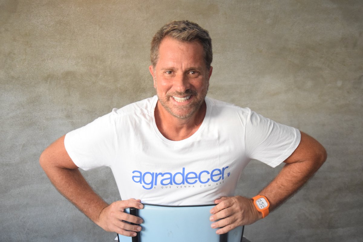 O ator Luís Salém é o novo colunista do Farol