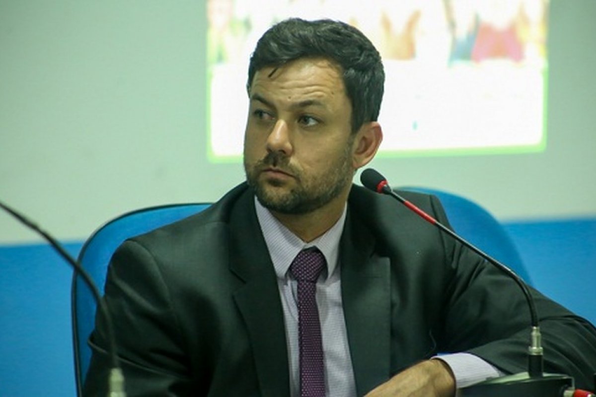 Justiça decide manter vereador de Ilhéus afastado por mais 180 dias