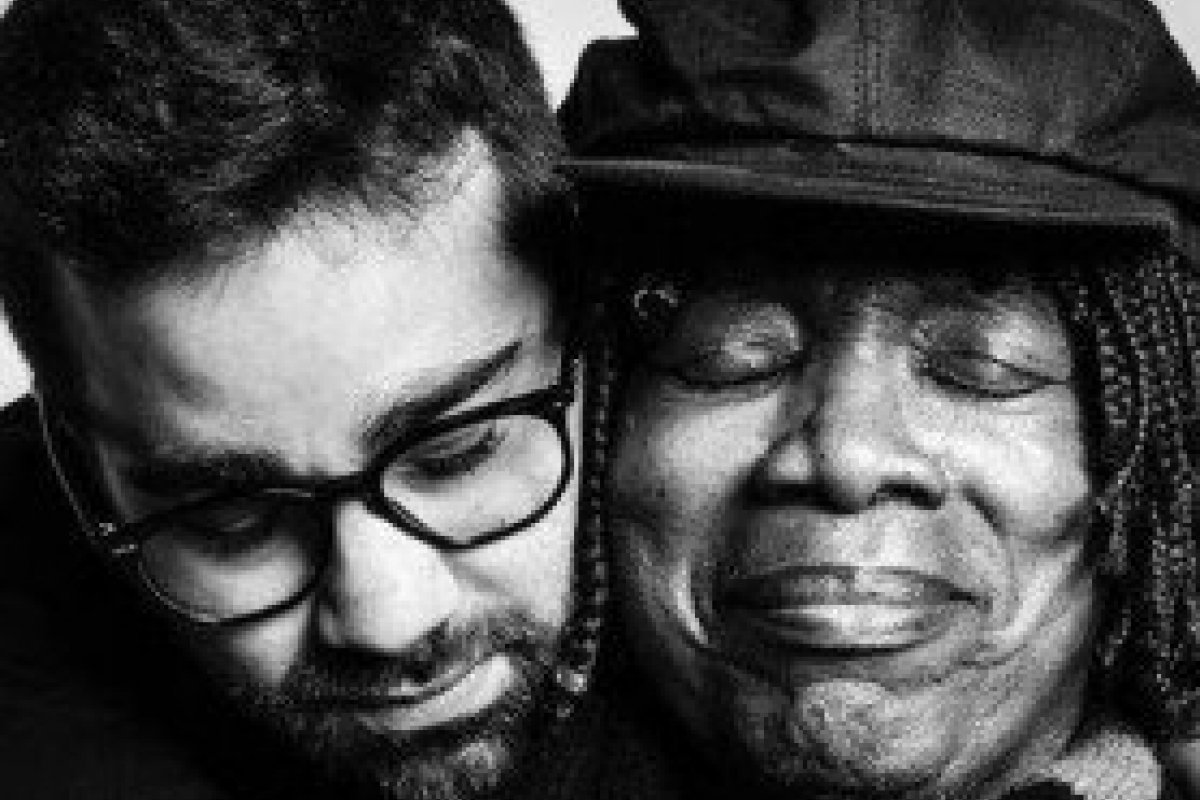 Viva o amor: Milton Nascimento homenageia filho adotivo com cartinha de aniversário