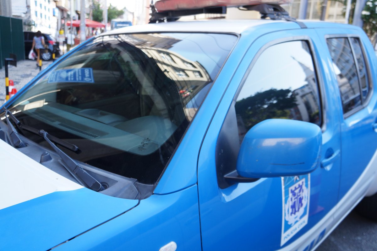 Homens são presos suspeitos de tentativa de feminicídio e agressão em Salvador