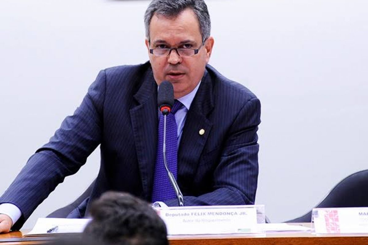 Félix Jr apresenta projeto que flexibiliza desincompatibilização de candidatos durante a pandemia