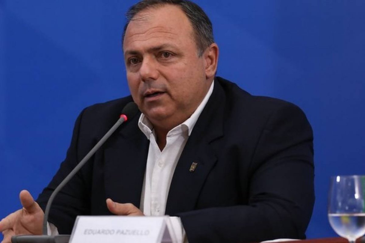 Ministro da Saúde demite autores de documento sobre acesso a aborto legal em meio à pandemia