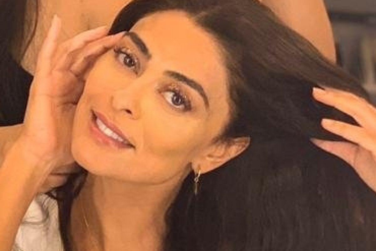 O que a cabeleireira da Juliana Paes tem em comum com 'A Dona do Pedaço'?