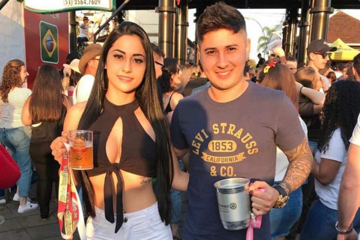Tragédia: Blogueira e namorado são executados com 79 tiros enquanto jogavam videogame