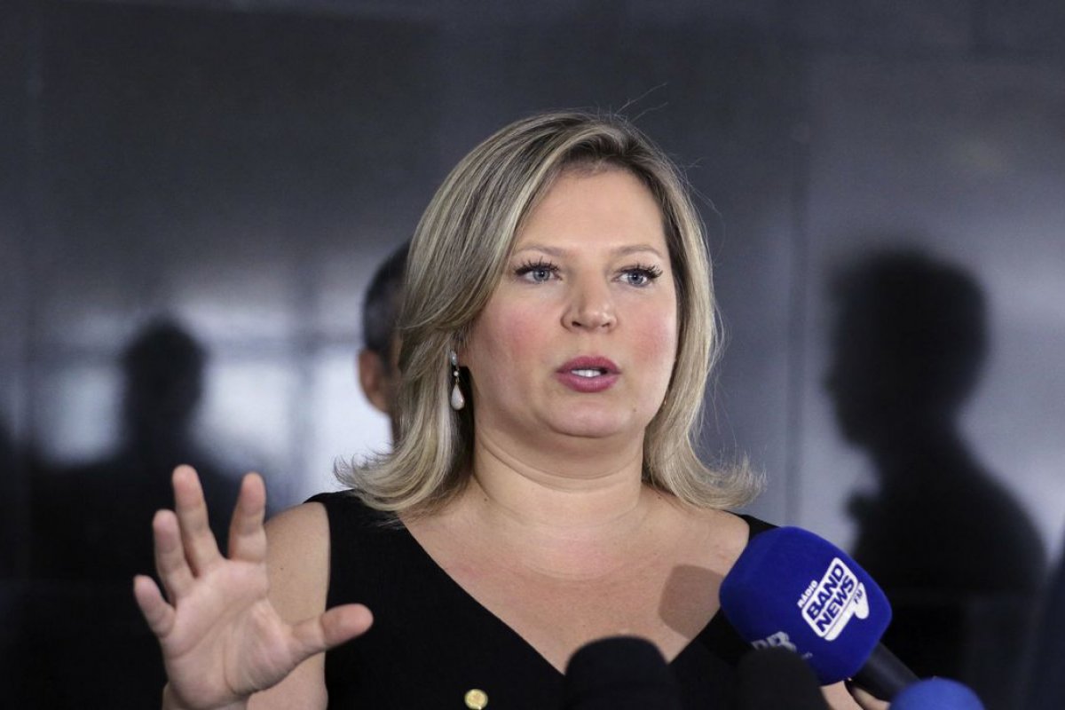 Representação contra Joice Hasselmann é protocolada na PGR e no Conselho de Ética