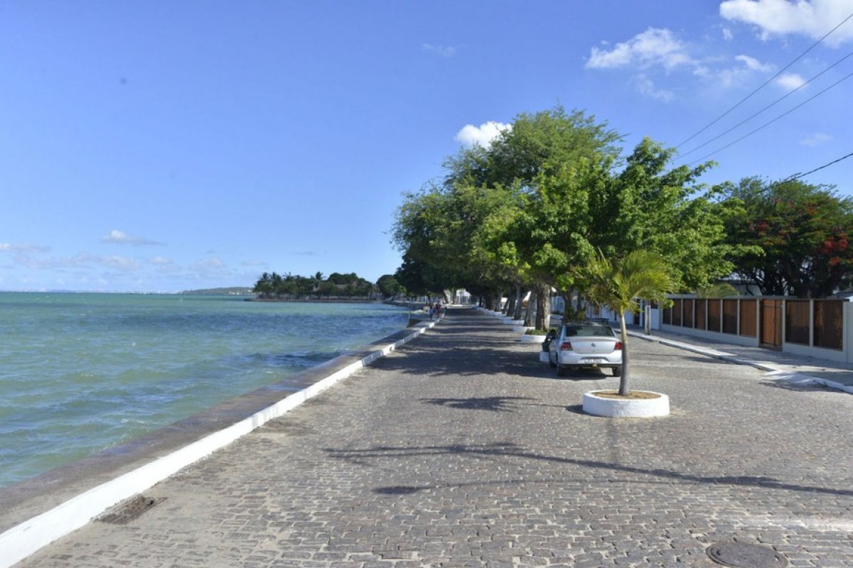 Itaparica restringe entrada de turistas na cidade para combater coronavírus