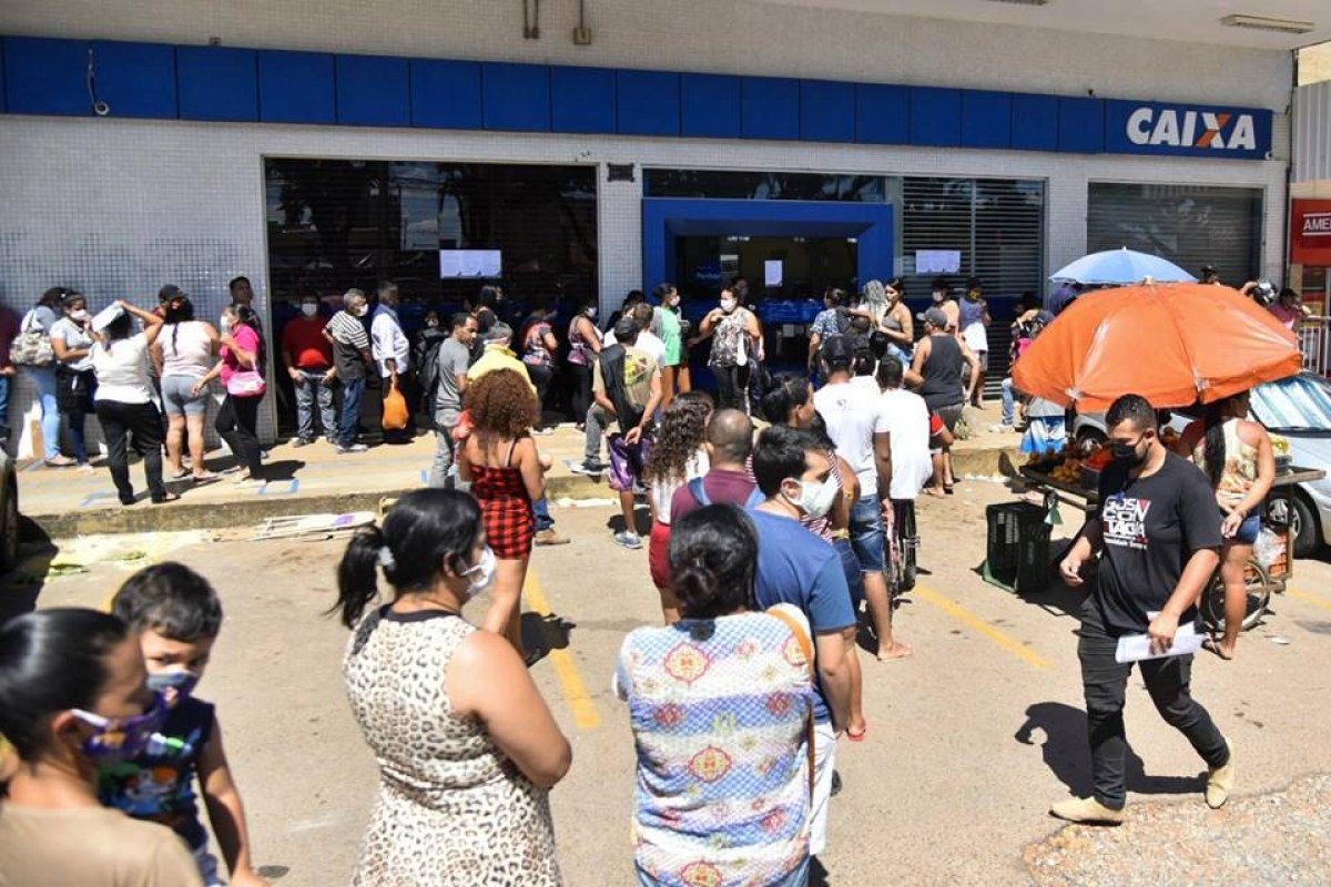 Bancos não devem abrir no feriado