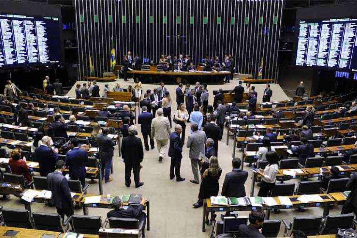 Câmara inicia votação de proposta de Reforma da Previdência