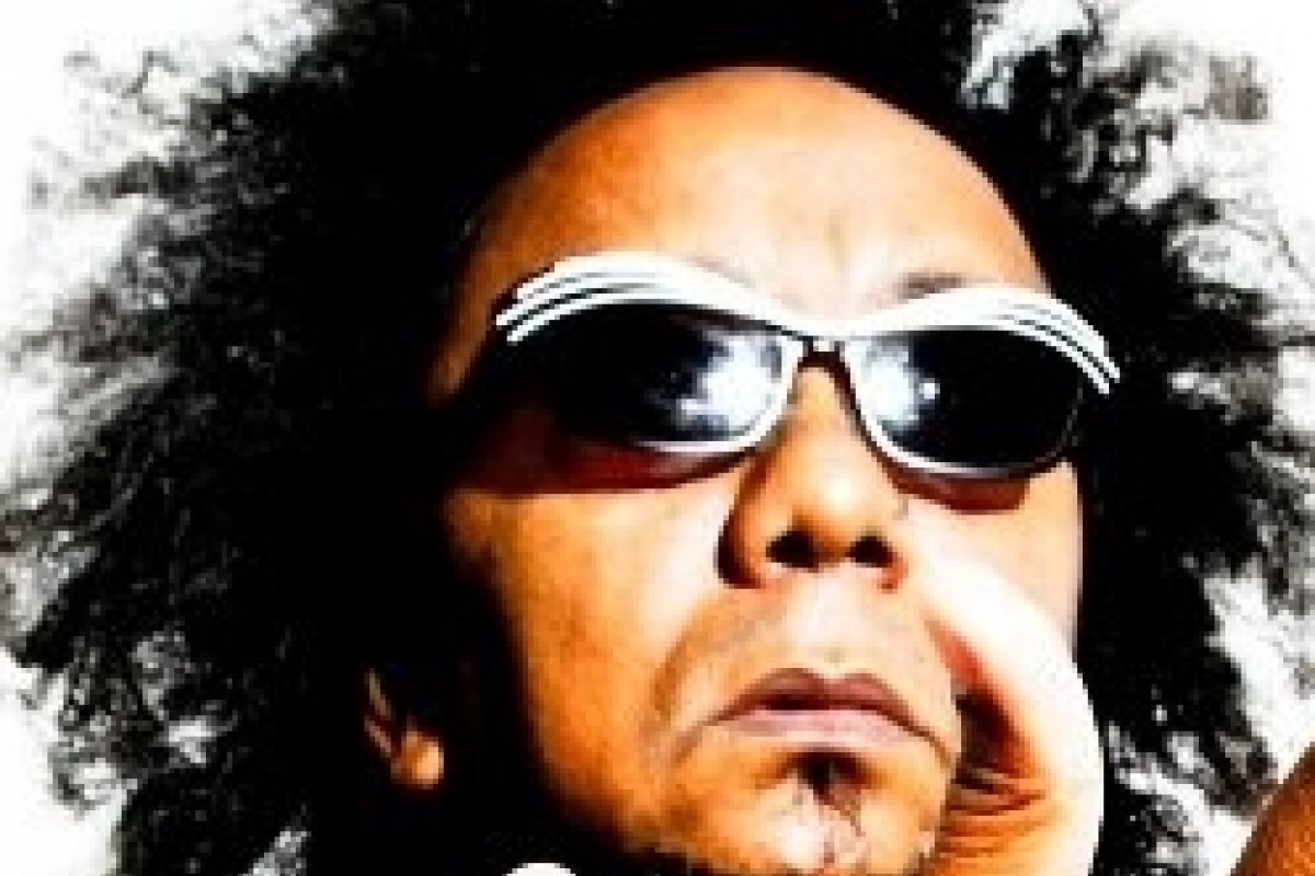 Chico César fará show em Praia do Forte