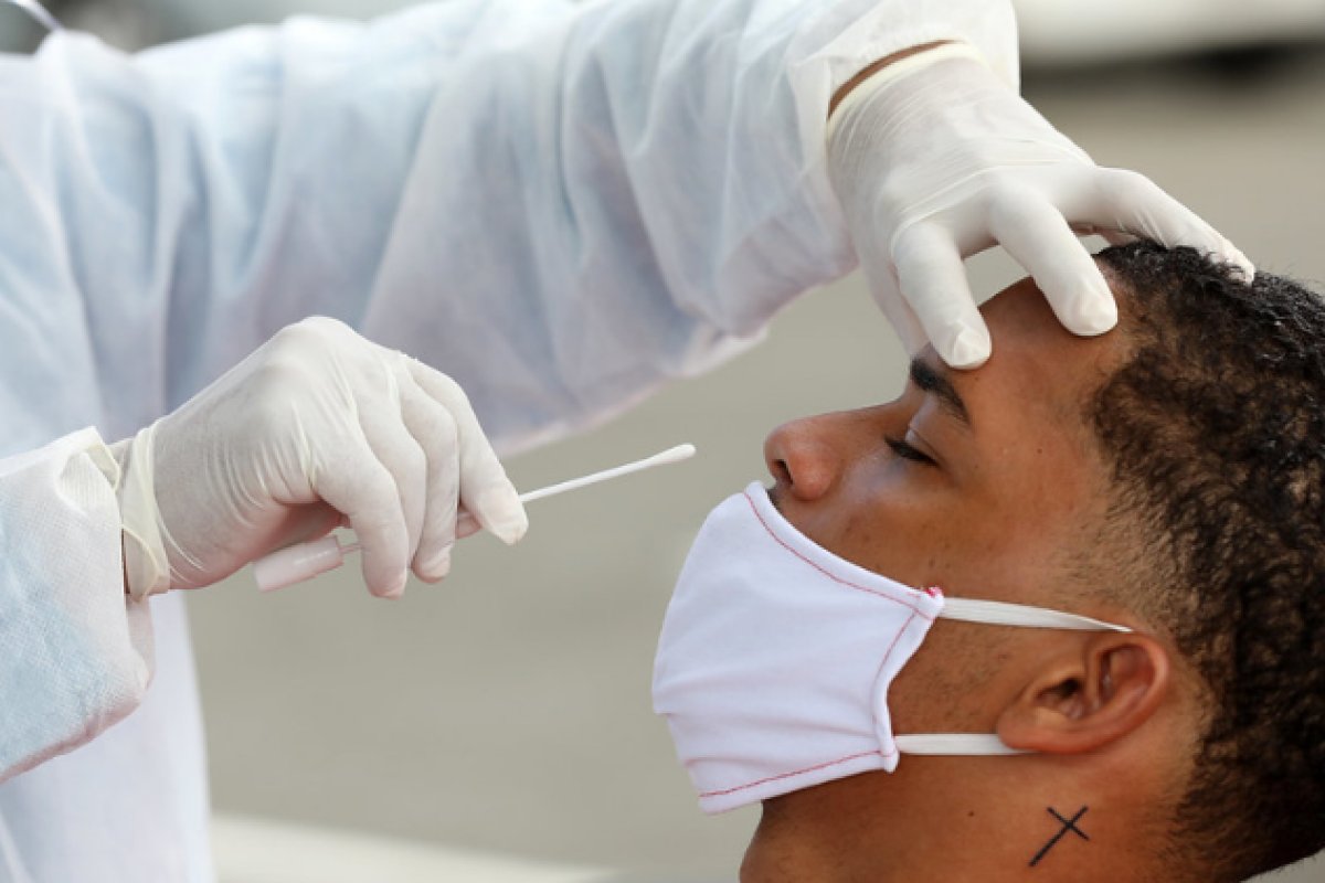 Atletas e Profissionais do Bahia realizam testes de Covid-19