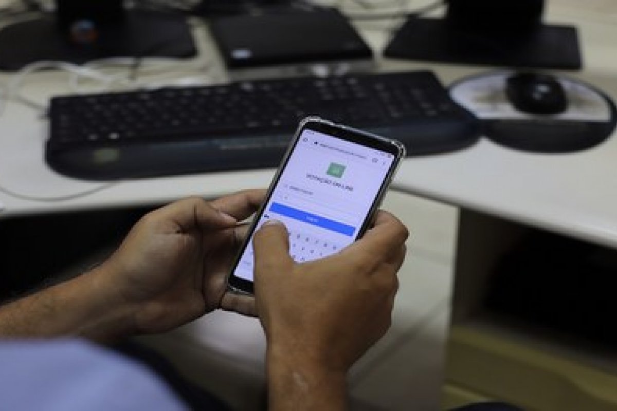 TRE-BA regulamenta convocação de mesários por e-mail e WhatsApp