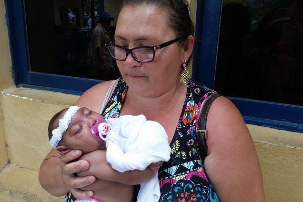 Bebês nascidos com zika vírus podem conseguir reverter microcefalia, diz estudo da Fiocruz