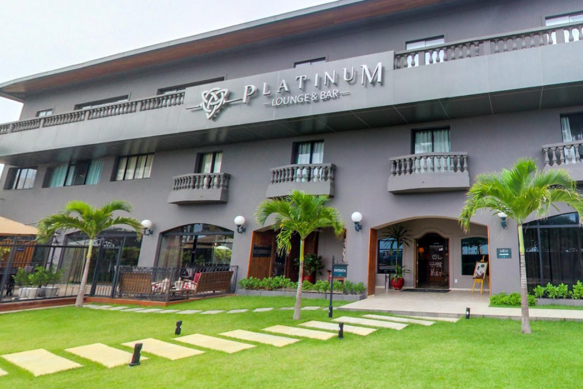 Boate de Salvador é intimada a remover propaganda sexista