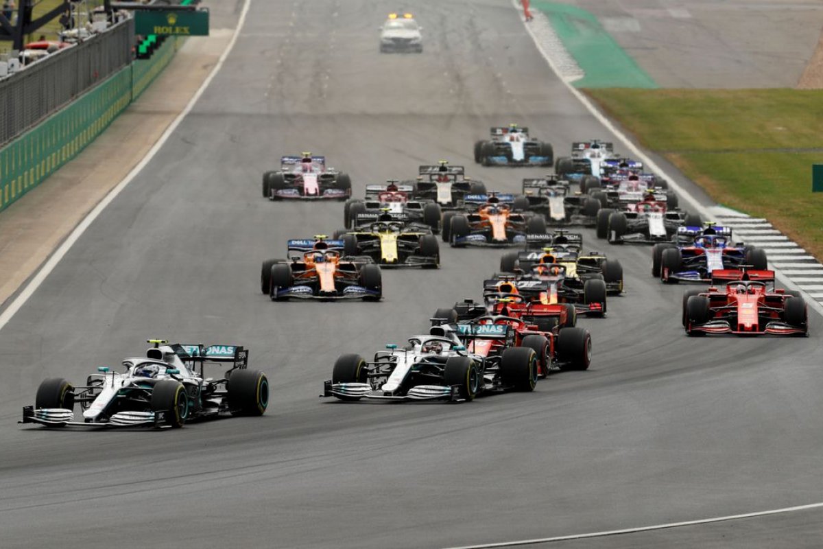 Fórmula 1 cancela GPs do Azerbaijão, Singapura e Japão