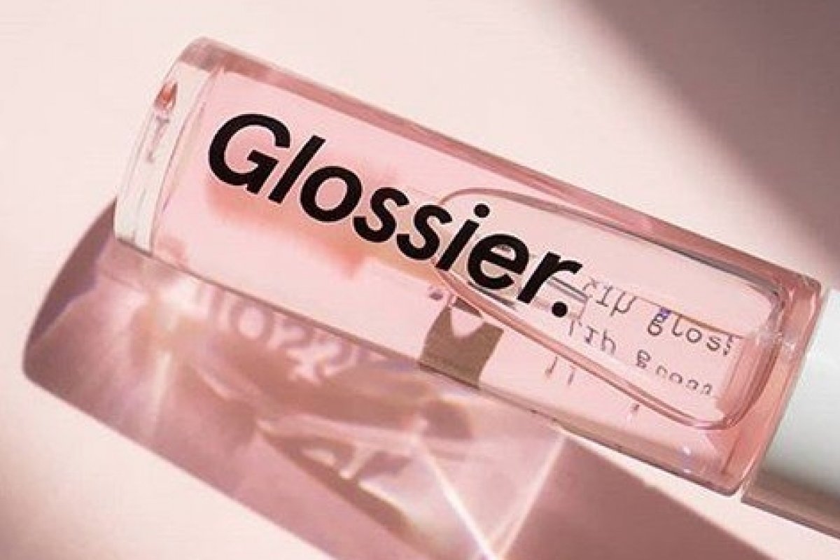 Glossier anuncia fundo para apoiar empreendedores negros