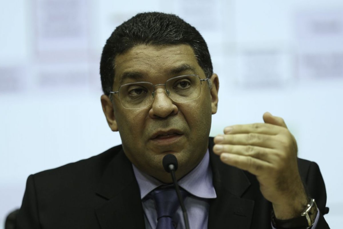 Secretário do Tesouro Nacional pede demissão e deve deixar governo nas próximas semanas