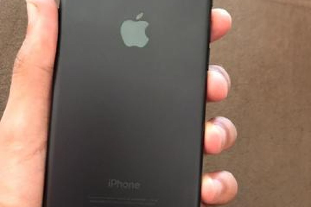 Homem processa Apple e pede US$ 2 trilhões de indenização