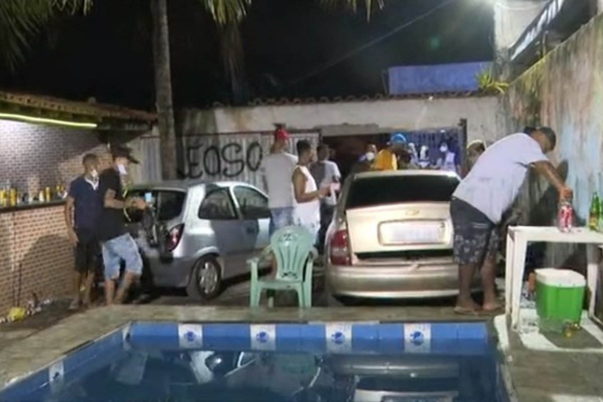 Policia militar interrompe festas com mais de 50 pessoas em Salvador e Camaçari