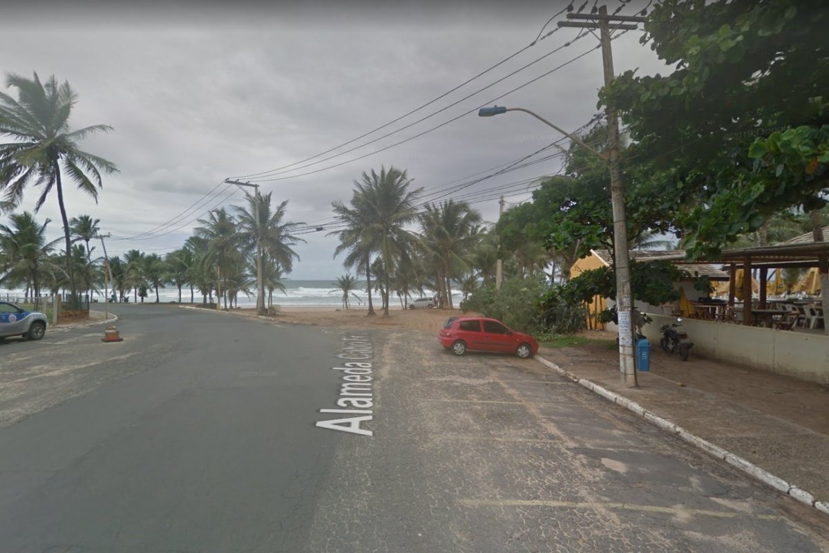 Via em Stella Mares é interditada a partir desta segunda (15)