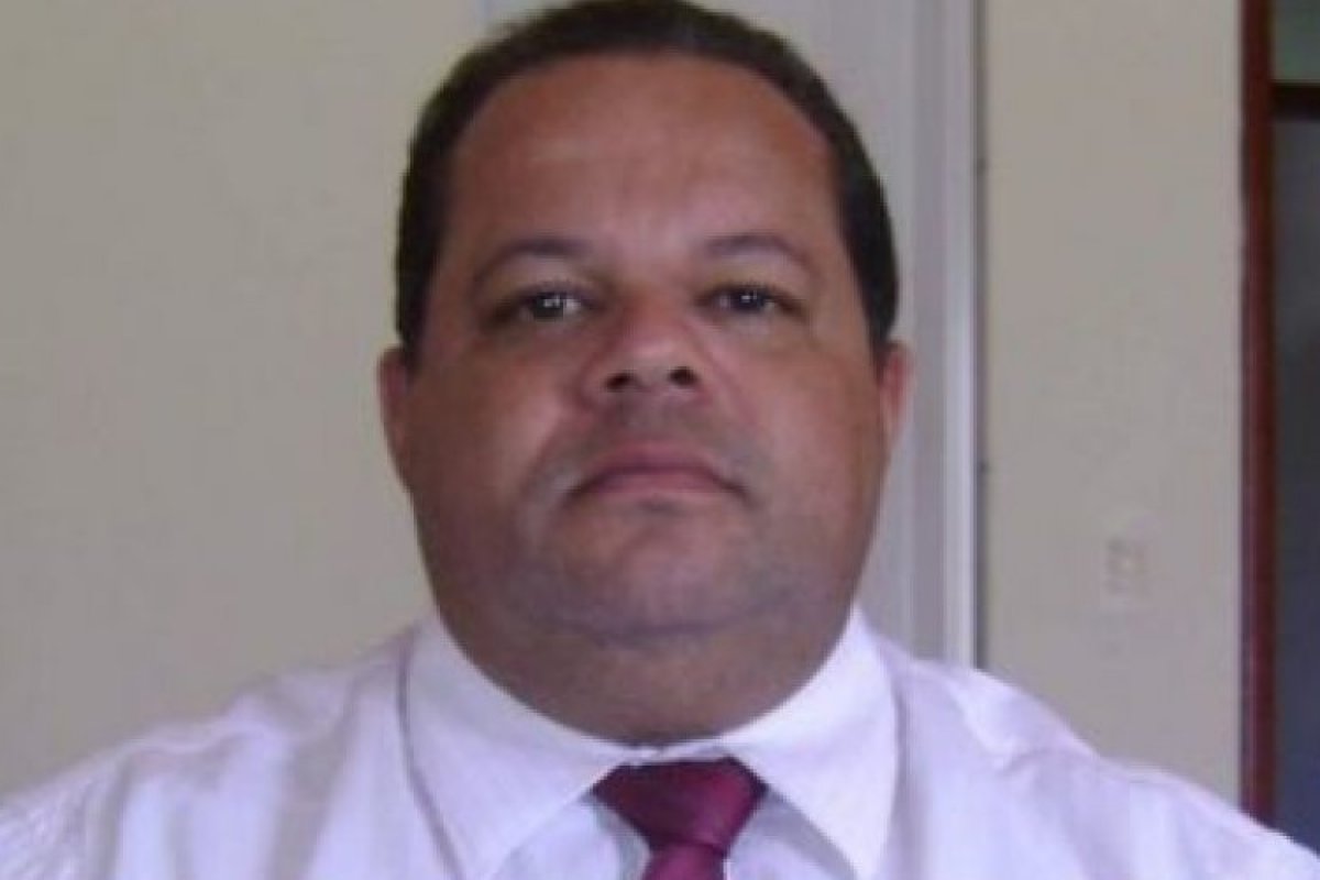 Rui Costa assina promoção post mortem de delegado assassinado no interior do estado