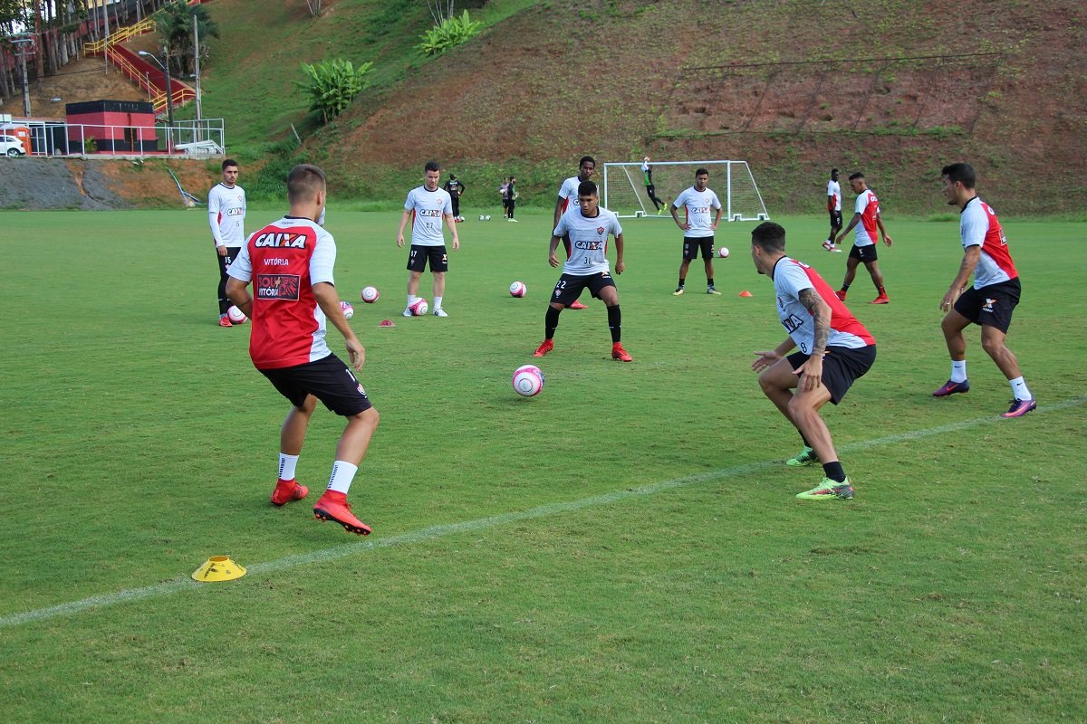 Vitória anuncia retomada de treinos a partir desta quarta (17)