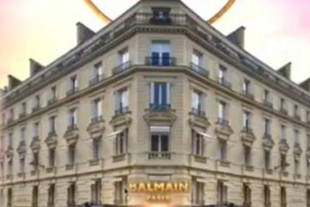 Balmain lança showroom virtual