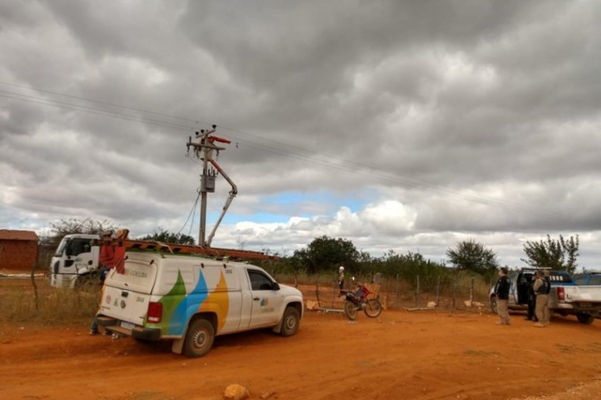 Quatro pessoas são presas por furto de energia elétrica em Campo Formoso, na Bahia