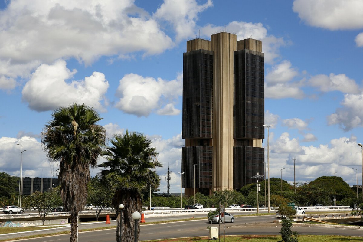 Copom: mercado prevê diminuição do juros básico para 2,25%