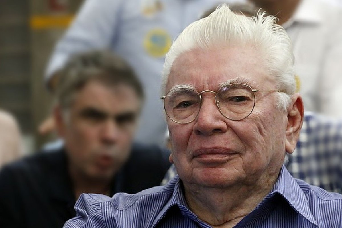 Dono das lojas Riachuelo morre aos 91 anos