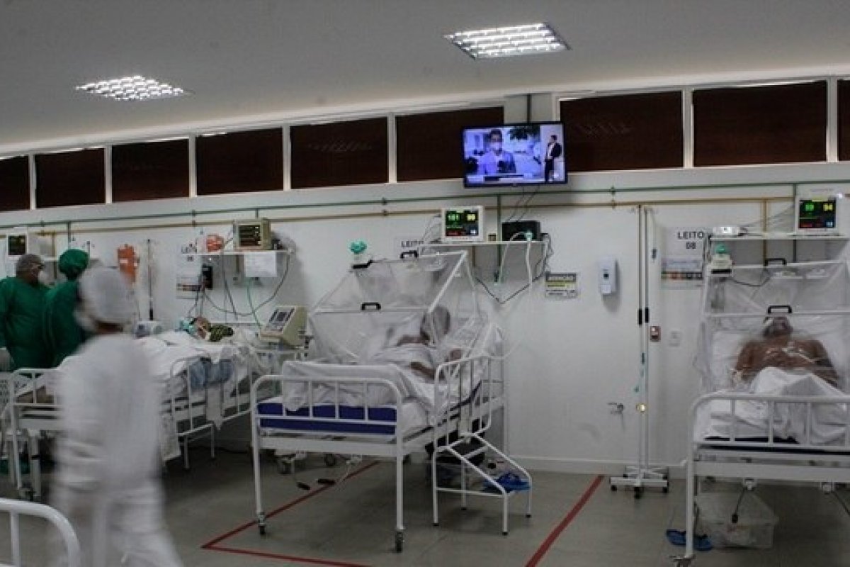 Brasil acumula mais casos de Covid-19 do que todos da América Latina