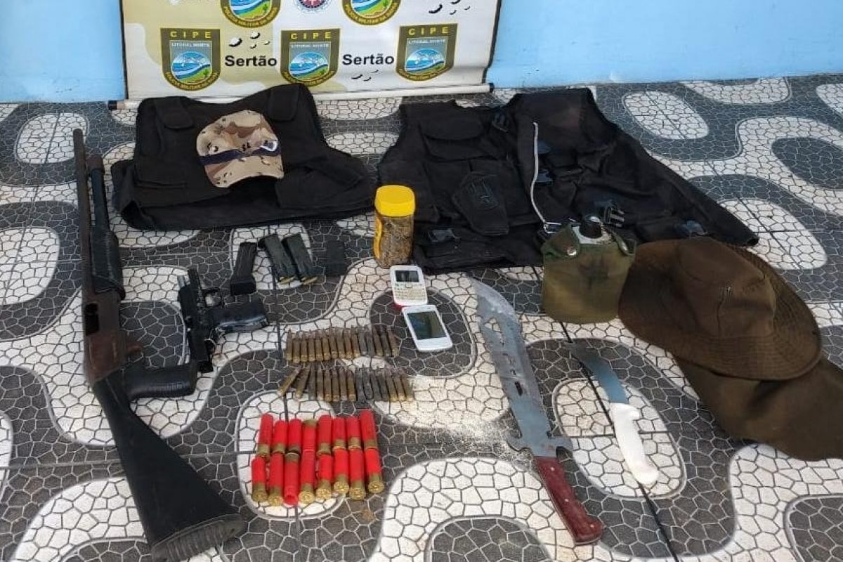 Dois homens morrem em confronto com a polícia no leste da Bahia