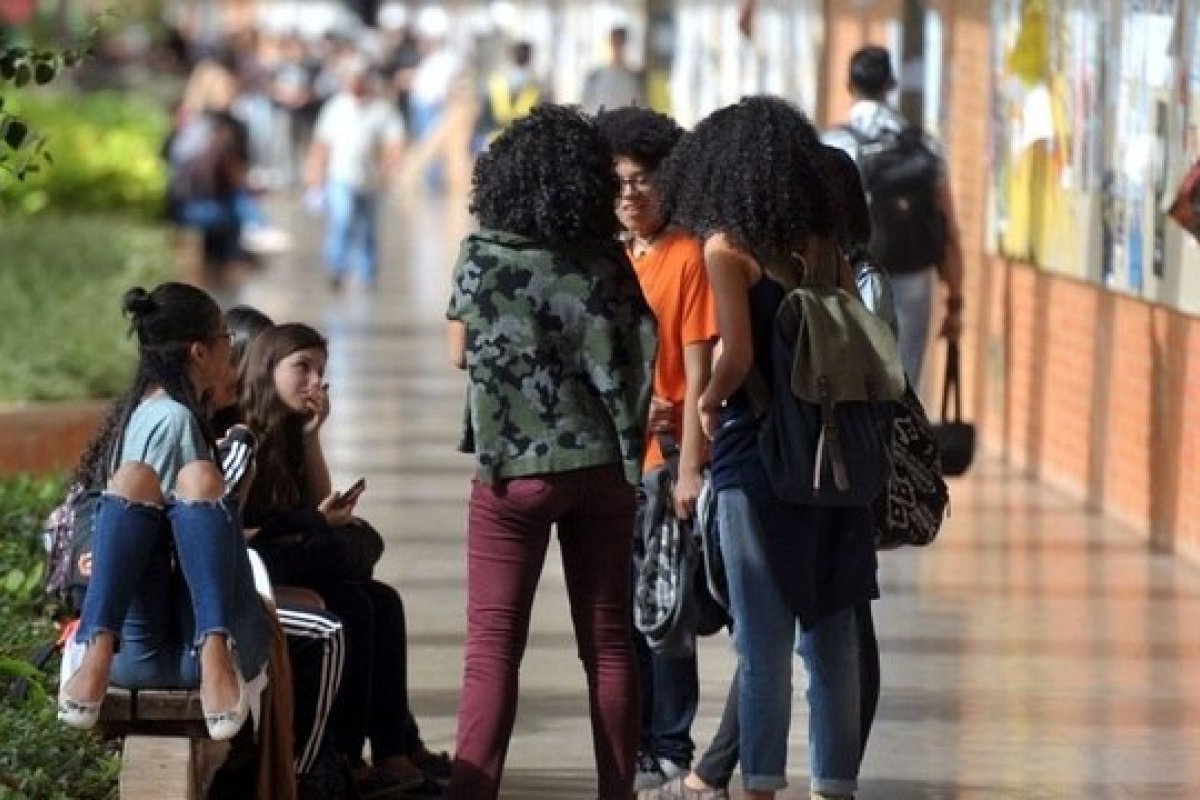 MPF abre inquérito sobre portaria revogada pelo MEC