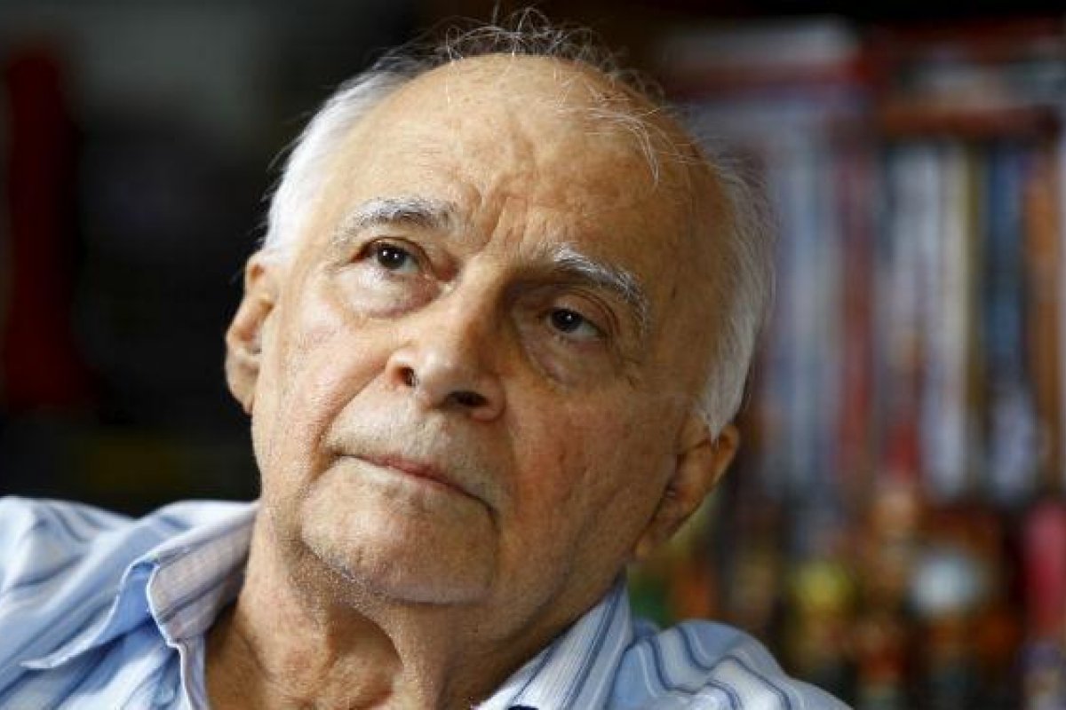 Morre o jornalista João Carlos Teixeira Gomes