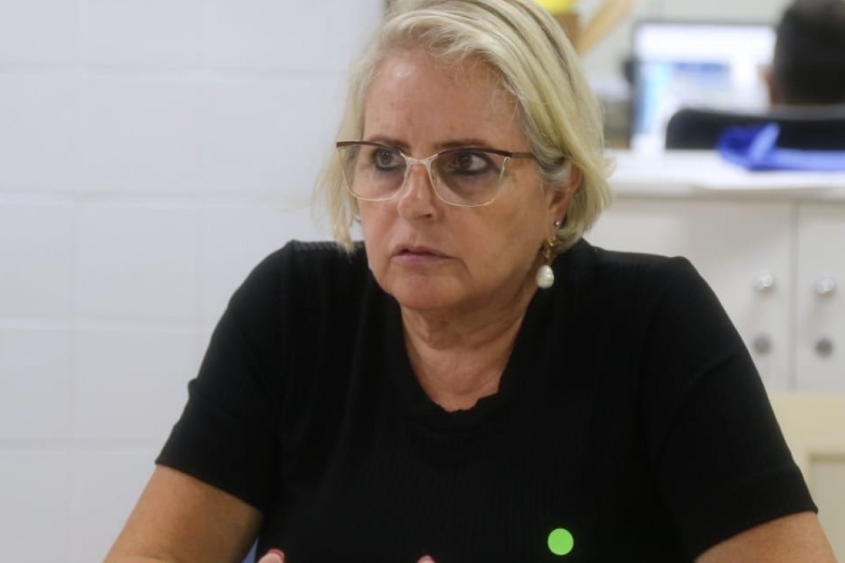 Vivien Munaro especialista em saúde explica: Como se manter resiliente durante o isolamento social