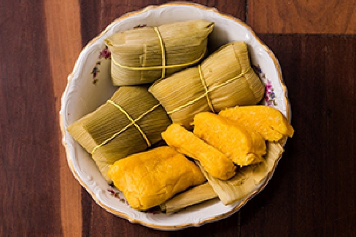 Para homenagear o São João, chef Tereza Paim ensina uma deliciosa Pamonha