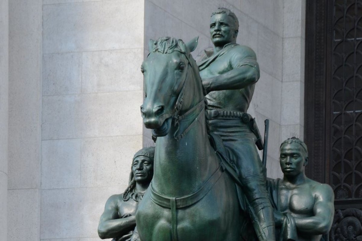 Estátua de ex-presidente dos EUA será removida do Museu de História Natural