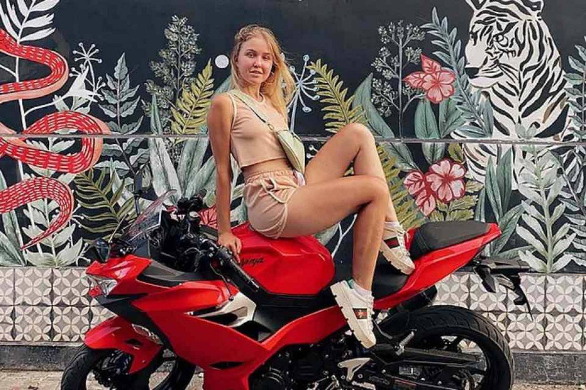 Jovem que ficou milionária aos 15 anos morre em acidente de moto