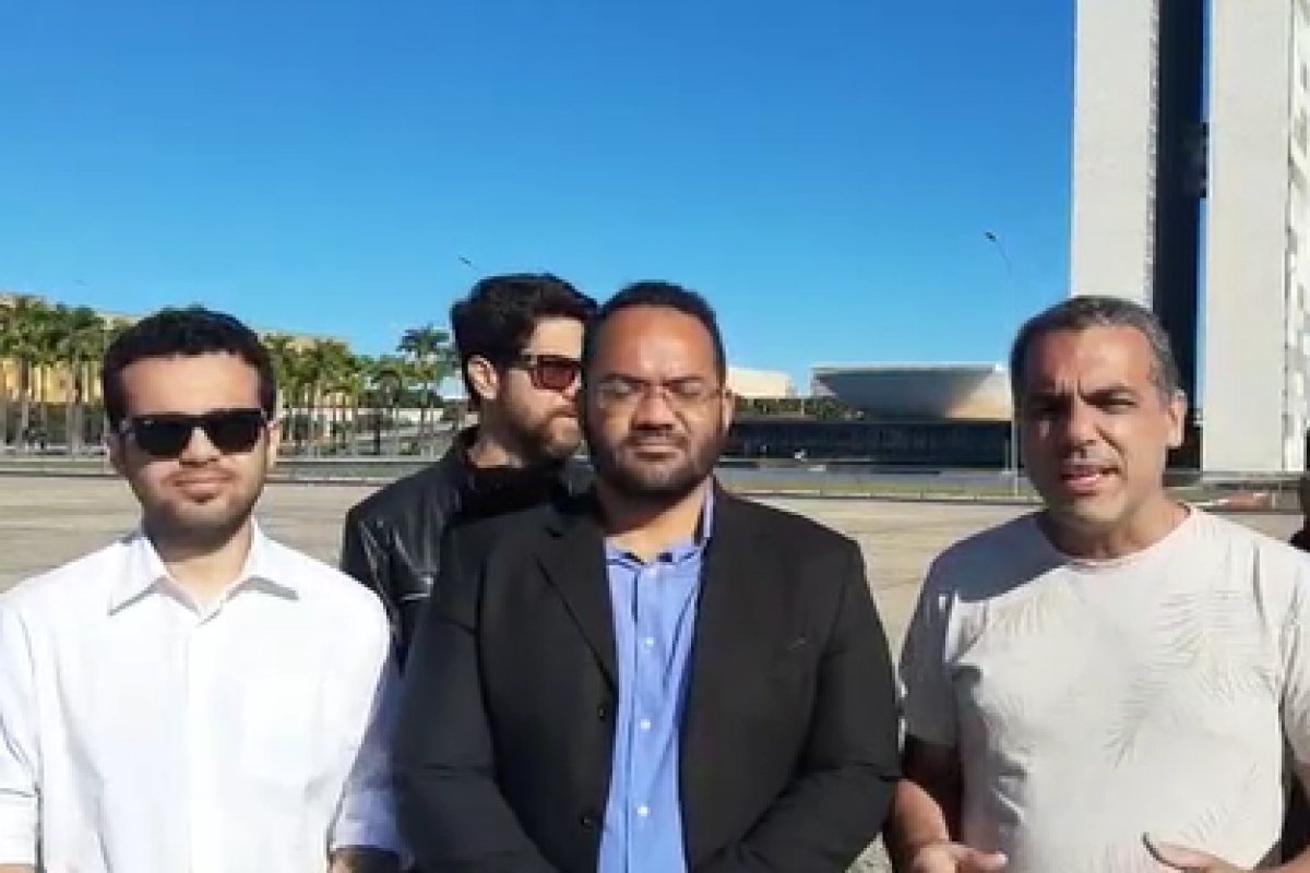 Pré-candidato a prefeito pede impeachment do governador Rui Costa