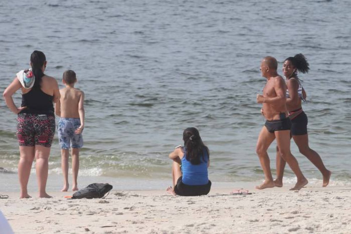 Estudo afirma que sol forte pode matar coronavírus em até 34 minutos