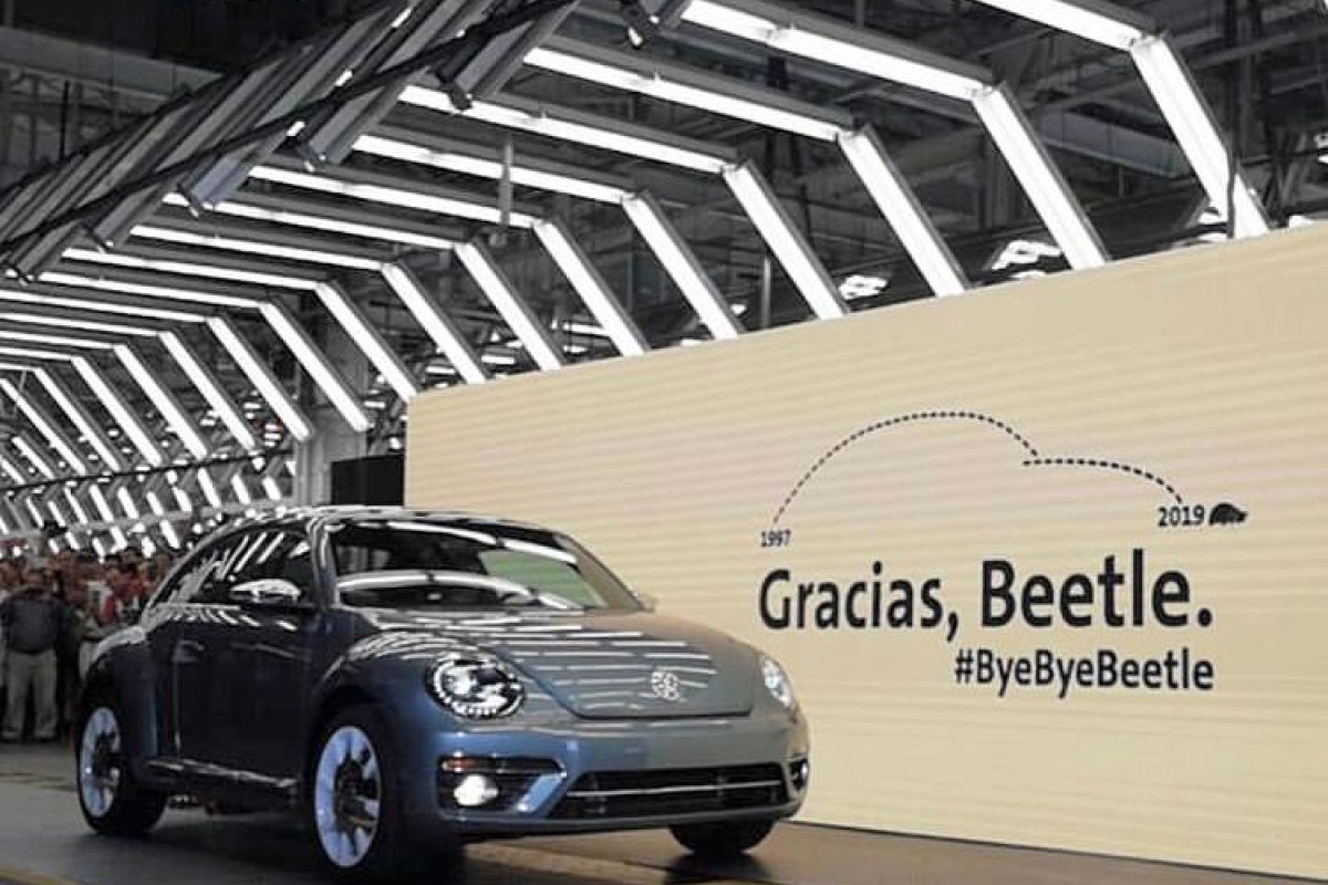 Volkswagen anuncia último Fusca no México