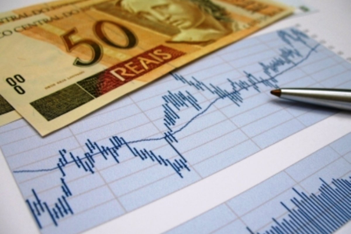 FMI revisa previsão de queda do PIB do Brasil para 9,1%