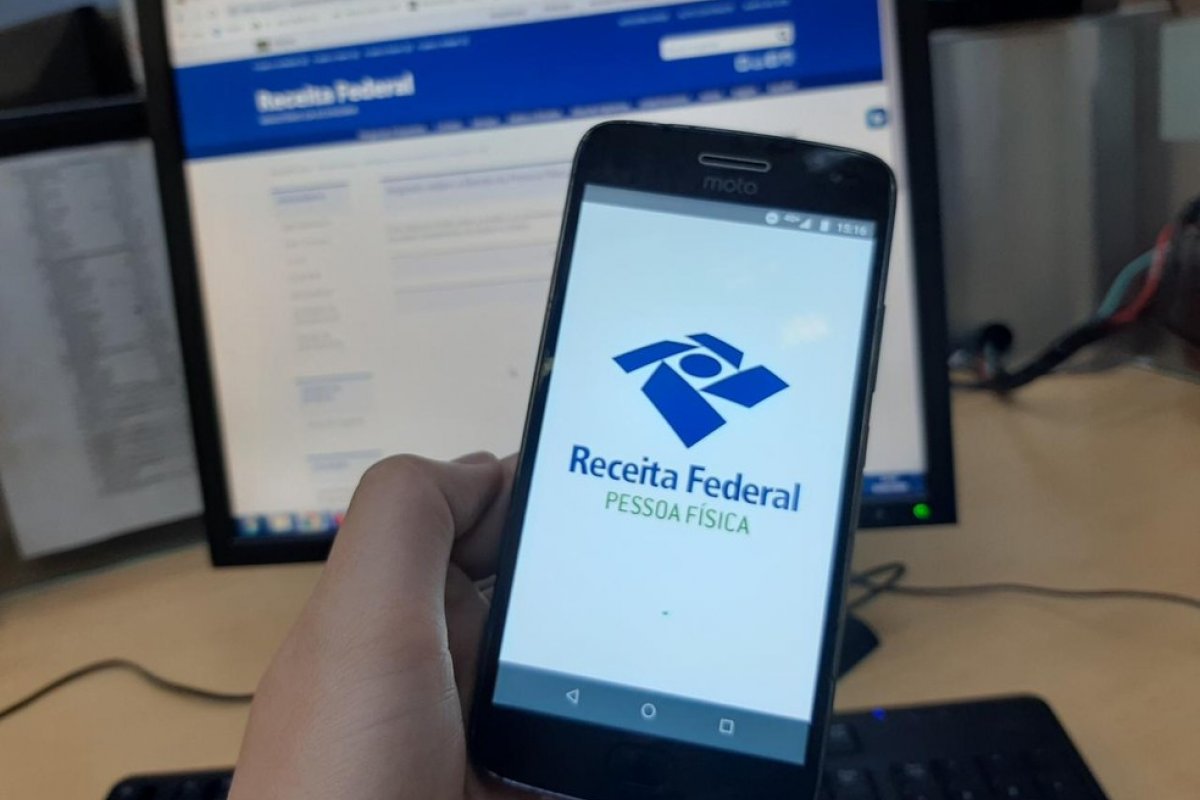 Contribuintes que realizaram saque imediato do FGTS em 2019 devem declarar no Imposto de Renda