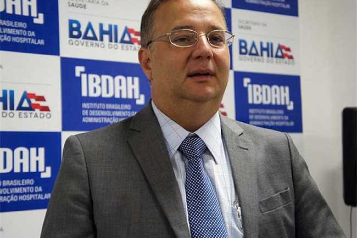 Vilas-Boas diz que queda em casos de Covid-19 ainda deve demorar um mês