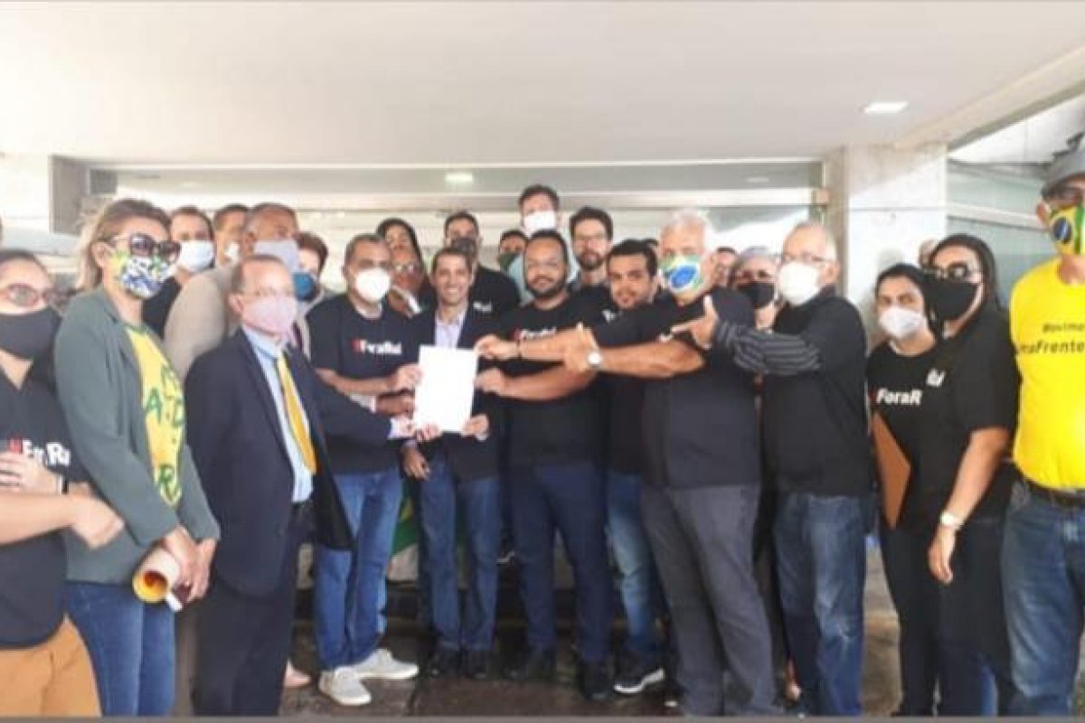 Pedido de impeachment contra Rui Costa é protocolado na ALBA