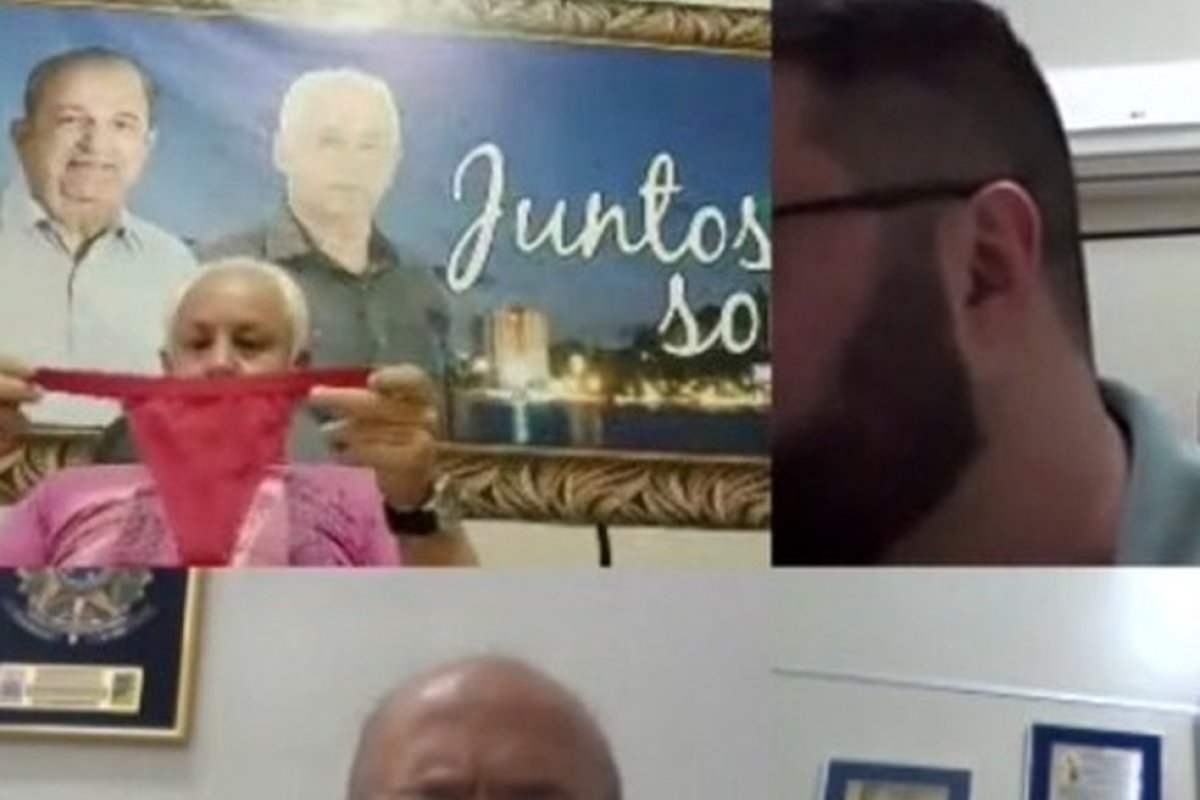 Veja vídeo: vereador cheira calcinha durante sessão virtual em Bragança Paulista