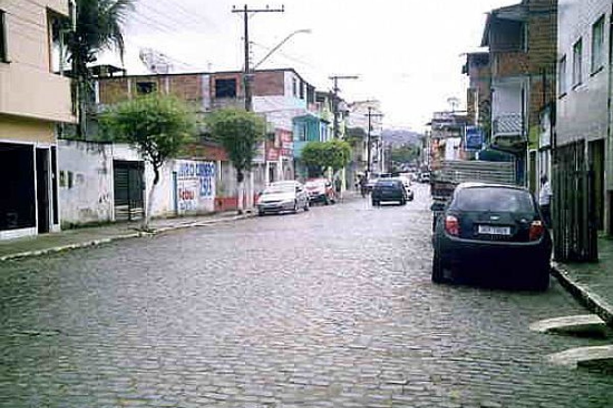 Decreto suspende funcionamento do comércio de Ubaitaba a partir de segunda-feira (29)