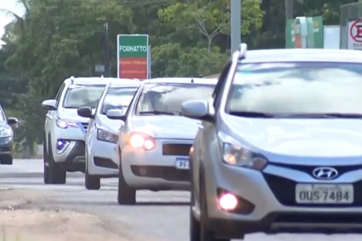 Bloqueio sanitário suspende comércio em bairro de Feira de Santana