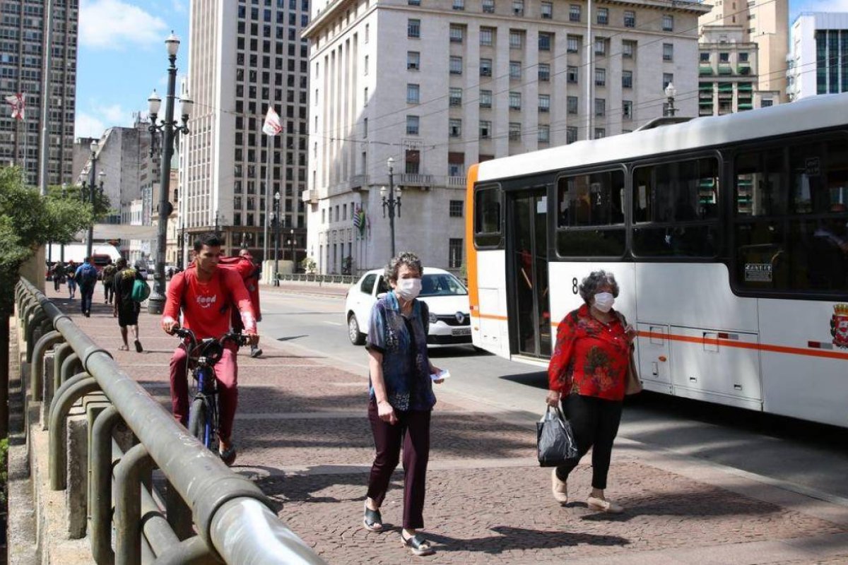 Governo de SP deve anunciar nova fase de flexibilização nesta sexta-feira (26)