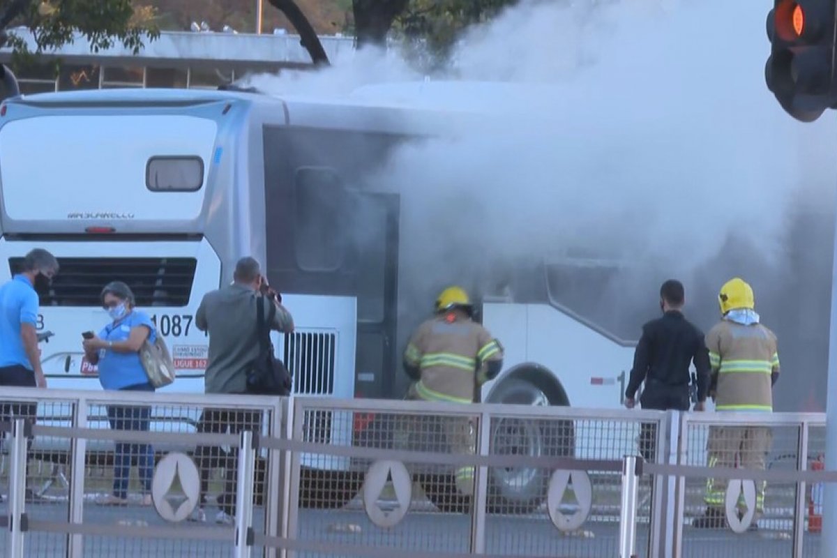 Incendiário de ônibus tem liberdade provisória concedida