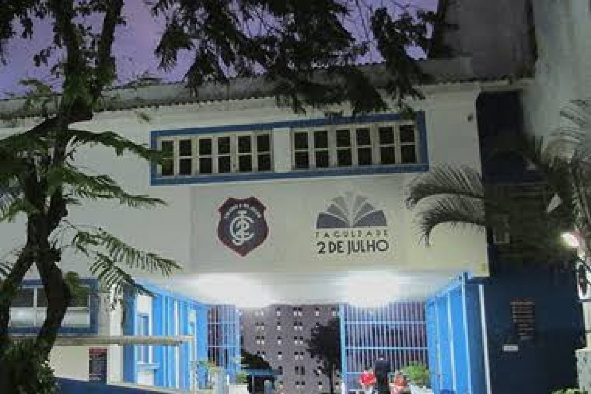 MP-BA aciona seis faculdades de Salvador para que reduzam em 30% a mensalidade